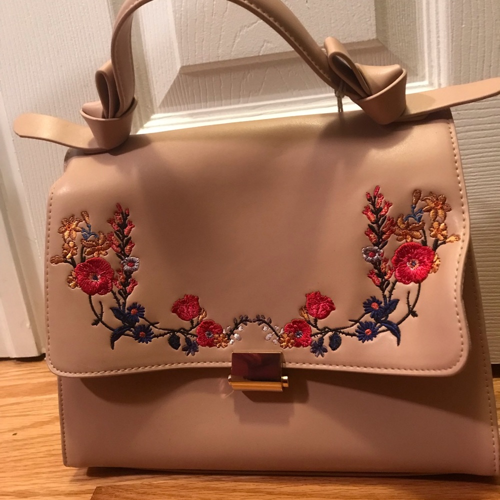 BNWT And 1 (Target brand) Blush embroidered purse